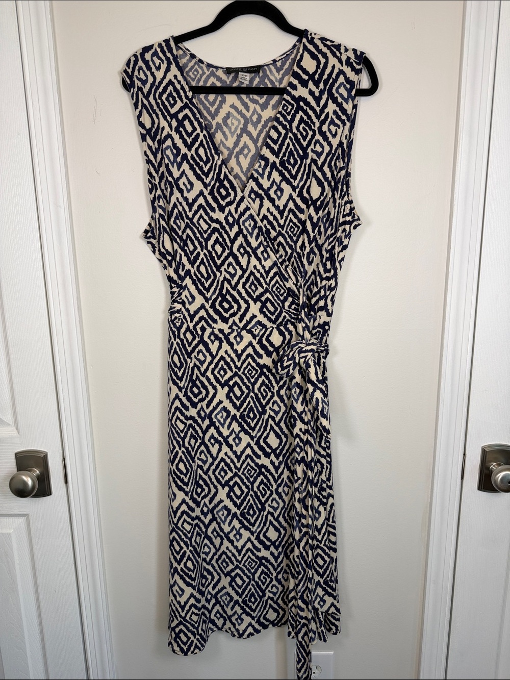 Julie Dillon New York 22W Navy Blue Cream Geometric Wrap Dress Tie Waist Midi
